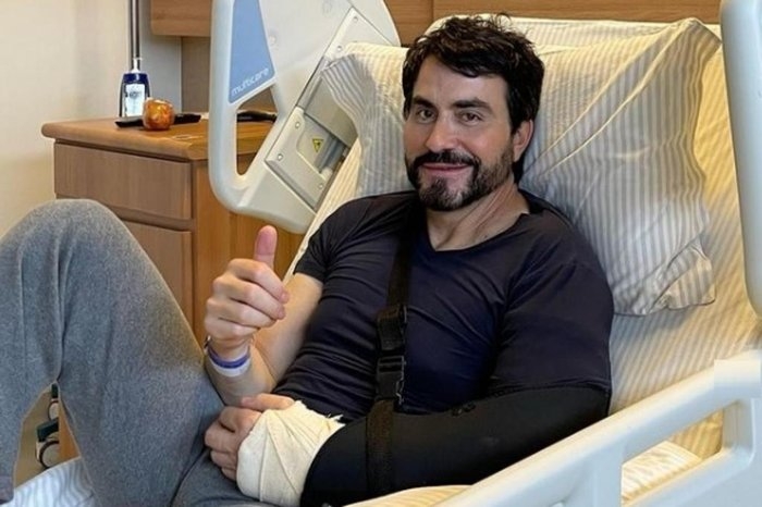 Padre Fábio de Melo compartilhou foto no hospital (Foto: Instagram-@pefabiodemelo / Reprodução)