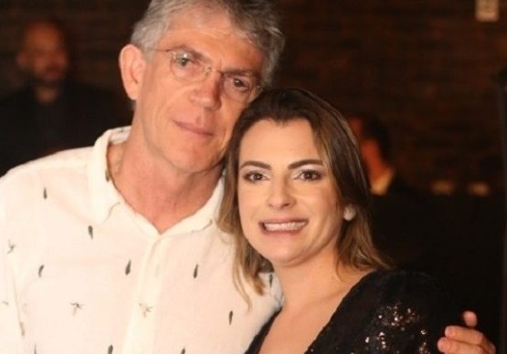 Amanda Rodrigues disse que o prefeito de Sousa “Bebe demais” e desaprova algumas atitudes que o gestor sertanejo promove. (Foto: Reprodução).