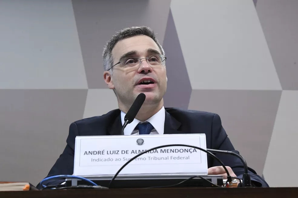 André Mendonça durante sabatina no Senado — Foto: Edilson Rodrigues/Agência Senado