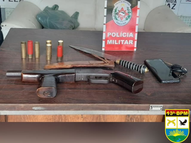 Diante do flagrante, o indivíduo recebeu voz de prisão e conduzido à delegacia de Polícia Civil para serem realizados os procedimentos que determina a Lei (Foto: Divulgação PMPB)
