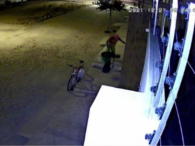De acordo ainda com informações, os irmãos já tem várias passagens pela polícia pela prática de crimes patrimoniais (Foto: Reprodução)