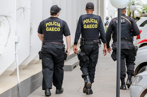 O servidor é acusado em dois processos na justiça por desvio de recursos públicos nos órgãos. (Foto: Reprodução)