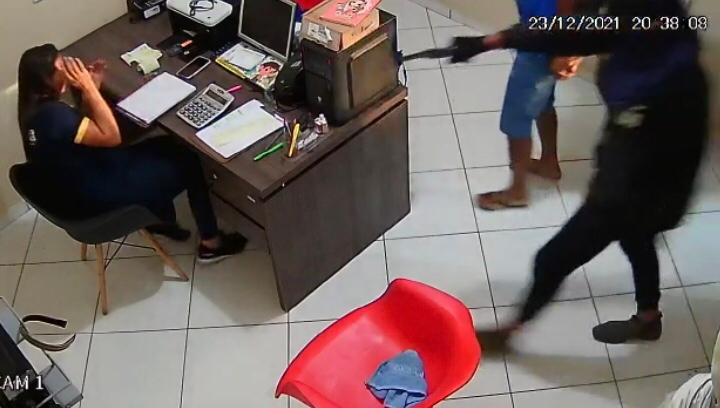 A Polícia Militar ao ser informada do ocorrido iniciou diligências por toda a região, porém não obteve êxito na captura dos infratores da Lei (Foto: Reprodução)