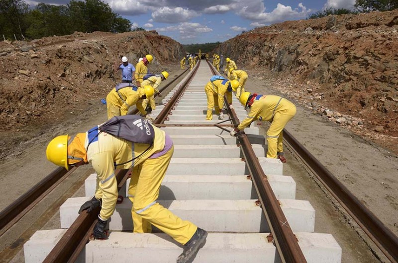 Proposta busca facilitar investimentos privados na construção de ferrovias, no aproveitamento de trechos ociosos e na prestação do serviço de transporte ferroviário - Delfim Martins/ Blog do Planalto