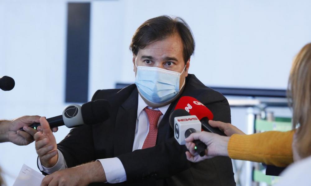 A partir do momento que tiver voto para adiar, se discute uma data, tudo com sintonia com o TSE”, acrescentou. (Foto: Reprodução).