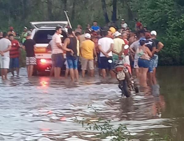 Vídeo: Homem morre vítima de afogamento no momento em que tomava banho em lajão na zona rural de Aparecida
