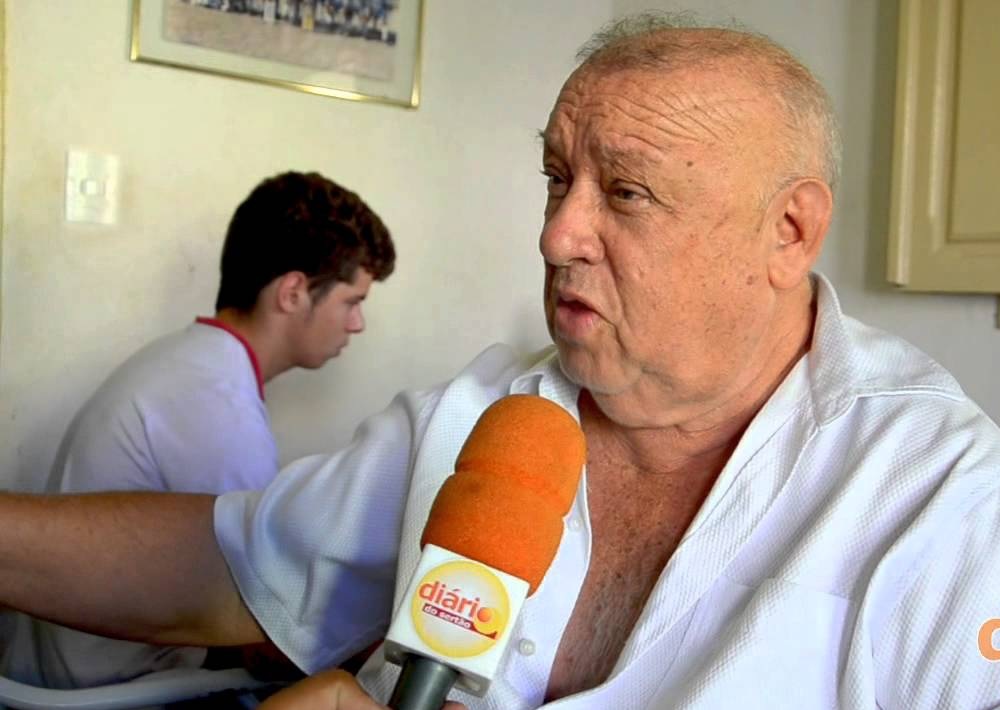 Chico Cardoso se recupera após cirurgia na cabeça. (Foto: TV Dário do Sertão). 
