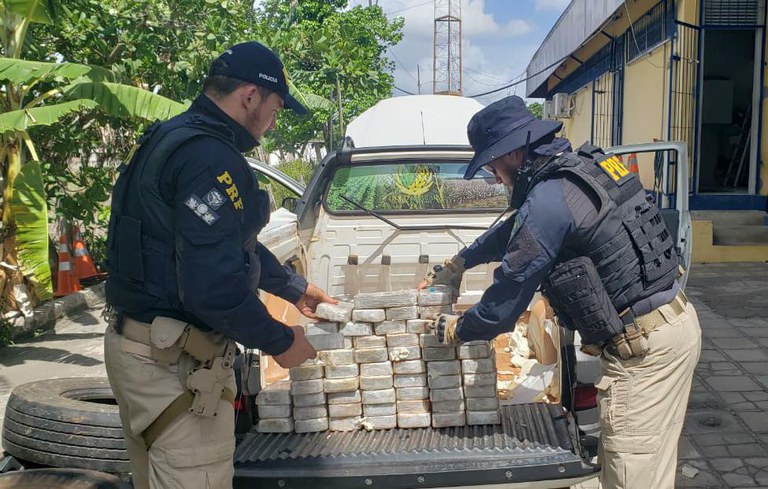 Foram registrados recordes nas apreensões de drogas e cigarros contrabandeados em rodovias federais paraibanas. Ao todo, 1.178 pessoas foram detidas durante ocorrências criminais (Foto: Divulgação PRF)