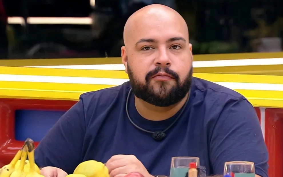 Tiago Abravanel no BBB 22: artista defendeu a convivência de Camarotes com Pipocas no reality (Foto: Reprodução/Globo)