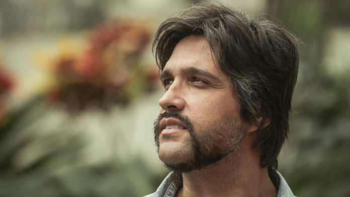 Cantor sertanejo Léo Chaves. (Foto: Reprodução).