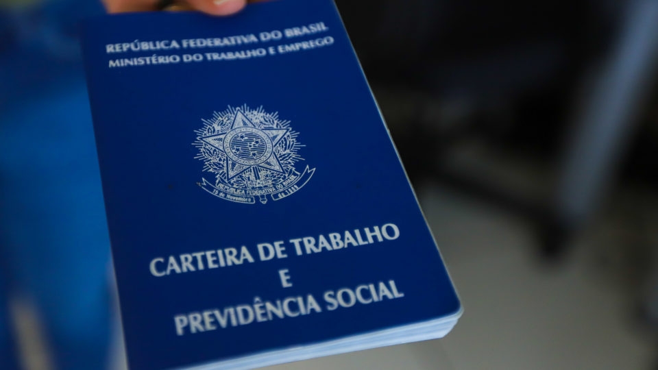 Sousa volta a registrar saldo negativo na geração de emprego com carteira assinada e fecha 2021 em queda
