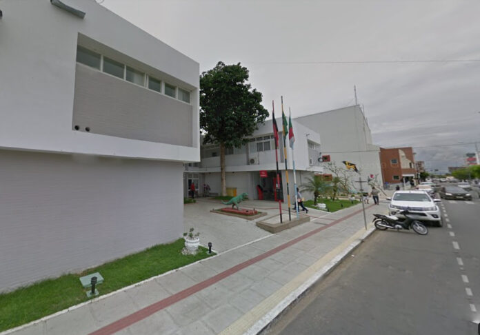 Em nota, empresários questionam ação movida pelo comerciários. (Foto: Reprodução).