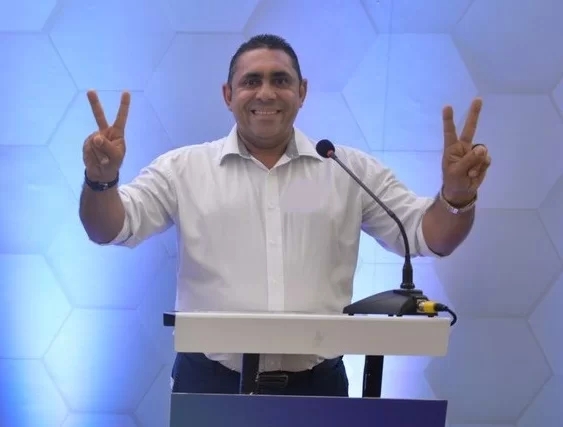 Ministério Público opina contra oposição e mantém prefeito de Aparecida no cargo