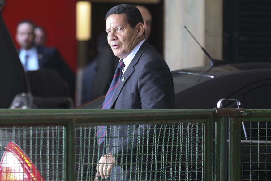 Desde sexta-feira (7), o Ministério da Saúde deixou de informar o número acumulado de casos e mortes, mantendo apenas os dados registrados nas últimas 24 horas. (Foto: Reprodução).