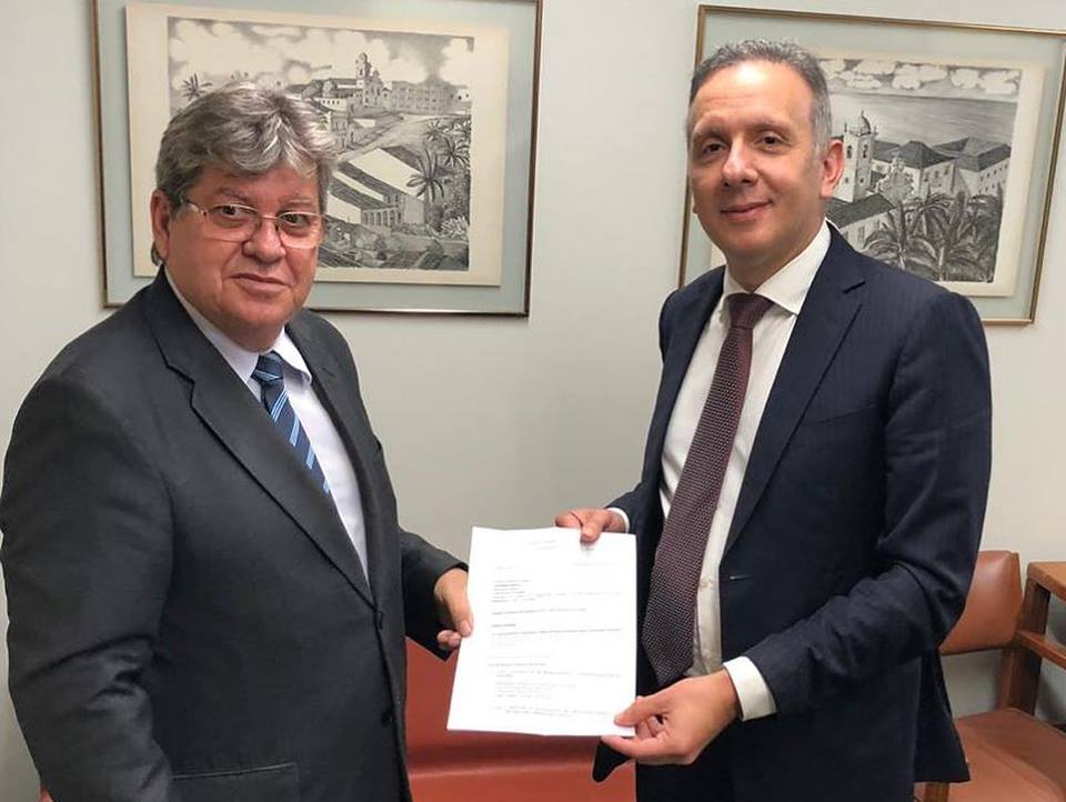 João Azevêdo pode desistir de disputar reeleição na Paraíba. (Foto: Reprodução).