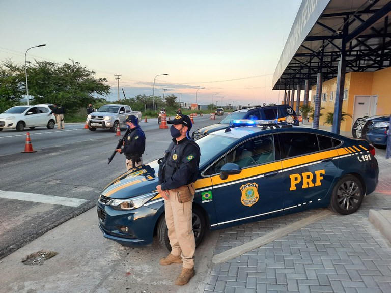 A Polícia Rodoviária Federal reforçará o policiamento nas rodovias federais de todo o país durante a Operação Carnaval 2022 (Foto: Reprodução)