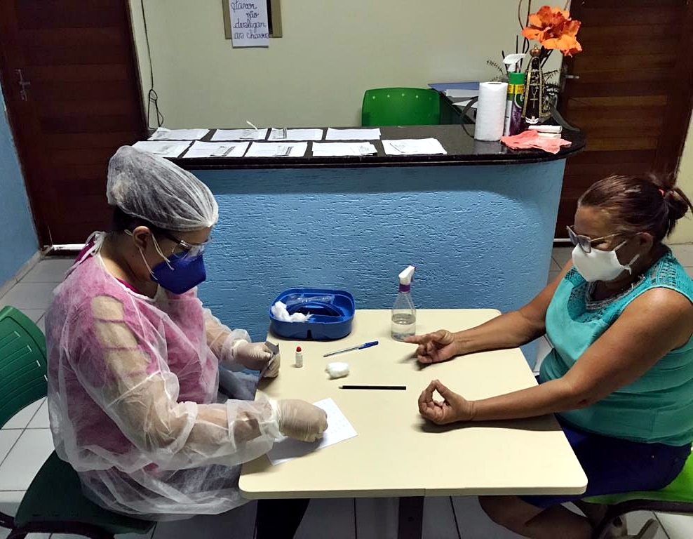 Secretaria de Saúde continua testando servidores que enfrentam a pandemia do coronavírus. (Foto: Assessoria).. 