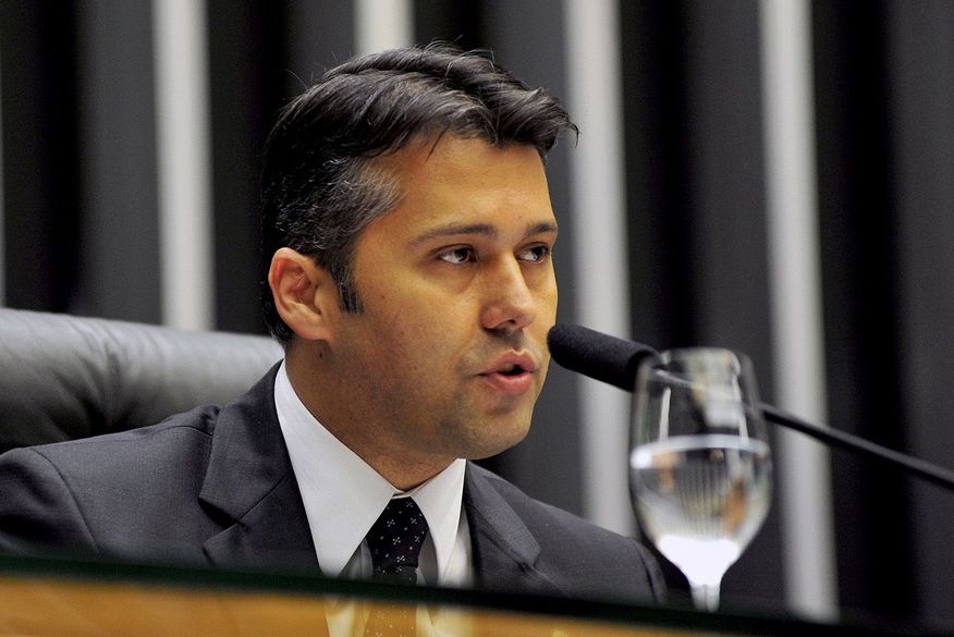 Leonardo Gadelha anuncia distribuição de cestas básicas para famílias carentes de Sousa e região