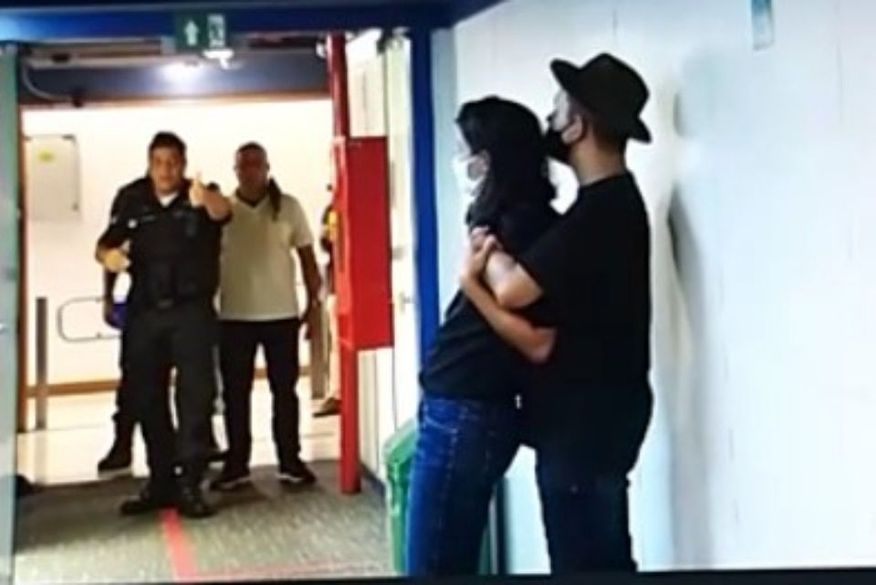 O sujeito estaria à procura da jornalista Renata Vasconcellos, com quem queria conversar. Nesta quarta-feira (10), é aniversário dela. (Foto: Reprodução/Vídeo).