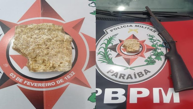 Durante a averiguação nas bagagens da Picape Van de cor branca, os militares encontraram o material ilícito (Foto: Reprodução)