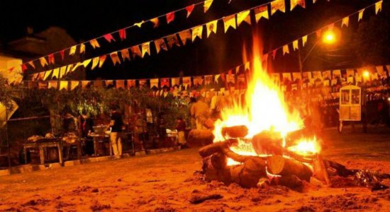 Fogueiras e fogos de artifícios estão proibidos em Sousa e região. (Foto: Reprodução).