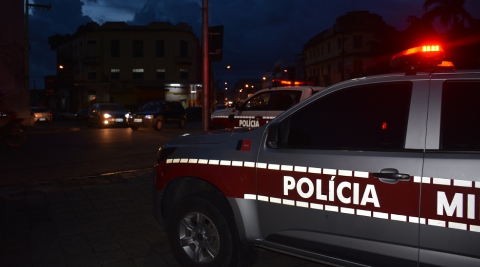 Guarnições da Polícia Militar realizaram buscas, porém não obtiveram êxito na captura dos criminosos e na recuperação dos pertences da vítima (Foto: Reprodução)