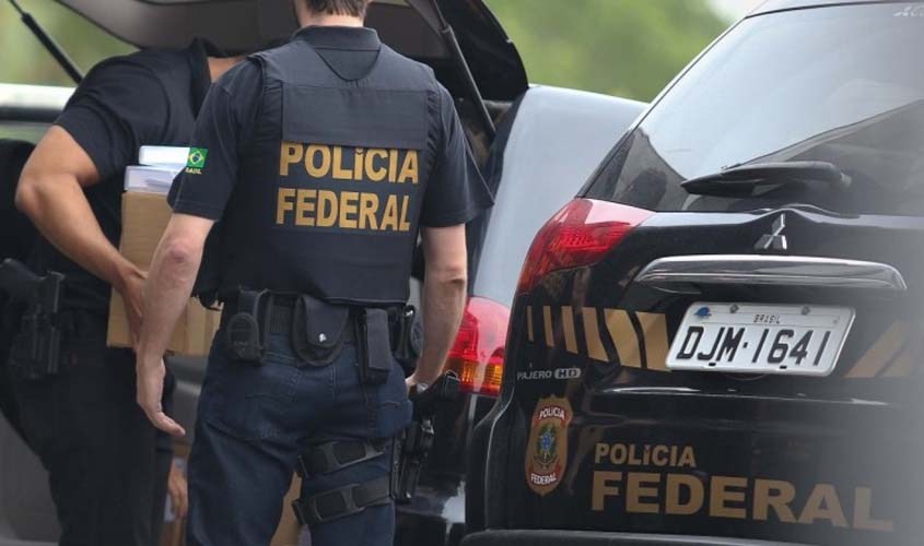 Acusados de assaltar a Agência dos Correios da cidade de Brejo do Cruz/PB foram presos. (Foto: Reprodução).