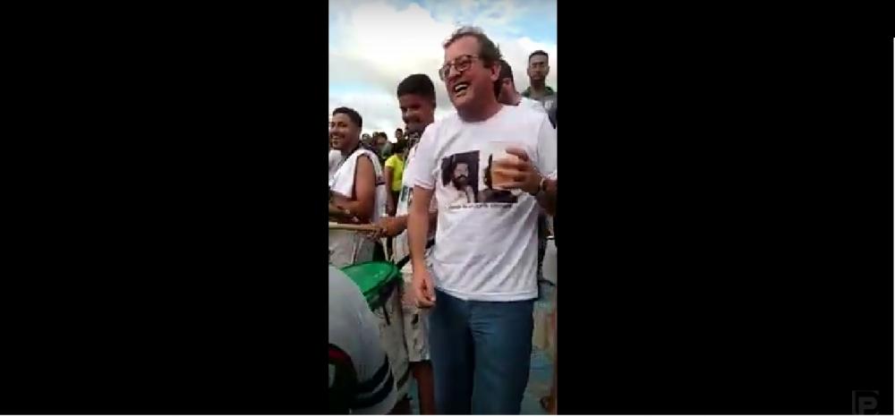 Vídeo de Fábio Tyrone (Cidadania) na torcida do Sousa em jogo contra o Atlético de Cajazeiras, neste domingo (13) (Foto: Reprodução/Redes Sociais)