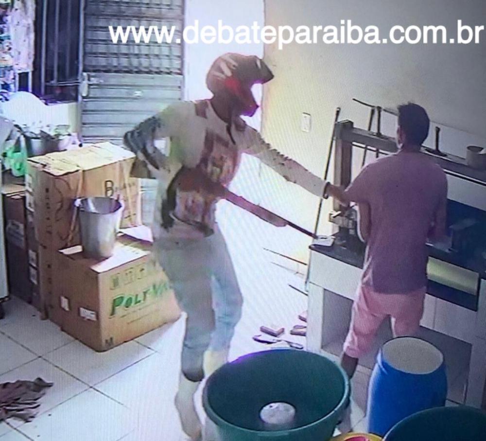 Guarnições da Polícia Militar foram mobilizadas em toda a região, porém mesmo com o cerco realizado os suspeitos não foram presos (Foto: Reprodução)