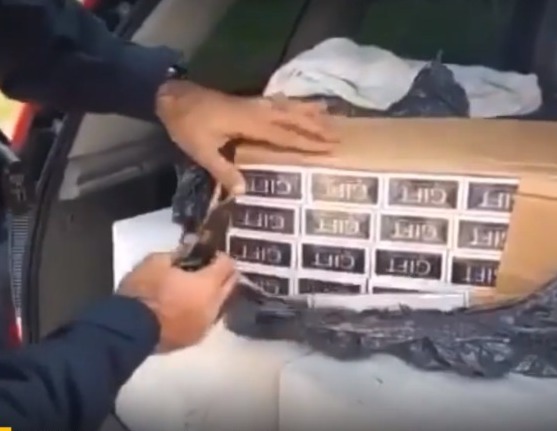 O condutor do automóvel, um homem de 57 anos, foi detido e encaminhado para a Delegacia de Polícia Federal de Patos pelo crime de contrabando (Foto: Reprodução)