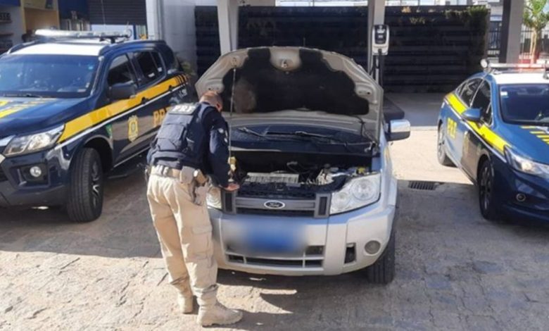 O veículo também foi levado para a Delegacia de Polícia Judiciária para serem feitos os procedimentos cabíveis de devolução para o proprietário (Foto: Reprodução PRF)