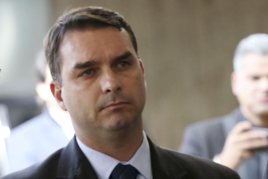 Flávio Bolsonaro é investigado em esquema (Foto: Reprodução).