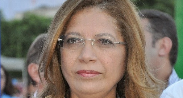Dra. Denise Albuquerque vence enquete realizada em emissora de Rádio em Cajazeiras. (Foto: Reprodução).