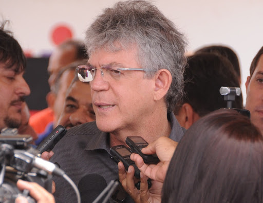 O ex-governador Ricardo Coutinho é acusado de chefiar um esquema de desvios de R$ 134,2 milhões. (Foto: Reprodução).
