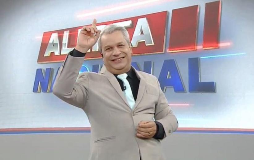 Sikêra Jr. assumiu status de estrela na RedeTV!. (Foto: Reprodução).