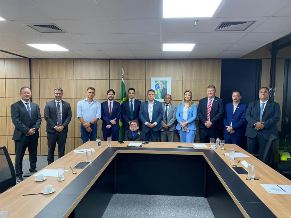 O coordenador da bancada federal paraibana, Efraim Filho, também ressaltou a importância da obra e agradeceu o compromisso do Ministério de Infraestrutura com o Estado. (Foto: Reprodução).