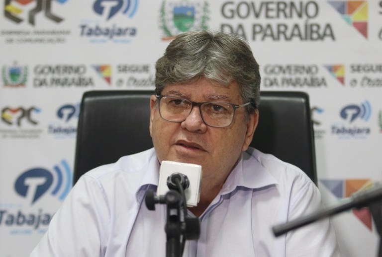 Vereadores debatem desvio de Tomógrafo para Sousa e parlamentar dispara: “Governador mandou um cavalo de tróia para aqui”