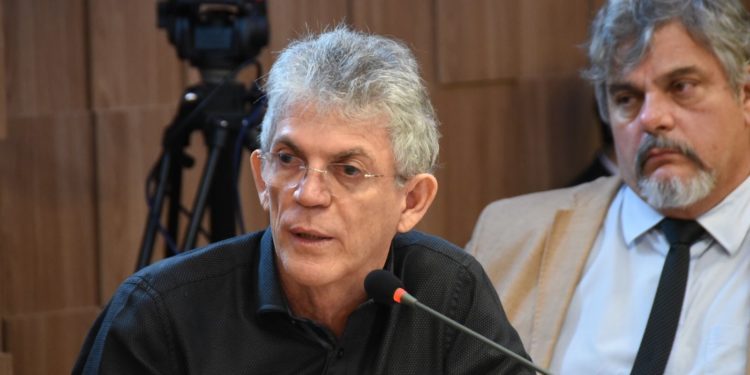 Ricardo Coutinho é classificado, na denúncia, como chefe de organização criminosa. (Foto: Reprodução).