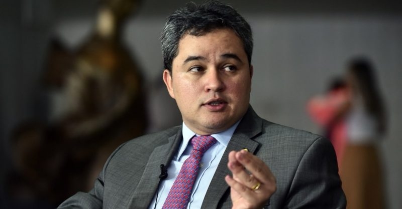 Efraim Filho falou da possibilidade de ter Hugo Motta como pré-candidato ao Senado (Foto: Divulgação)