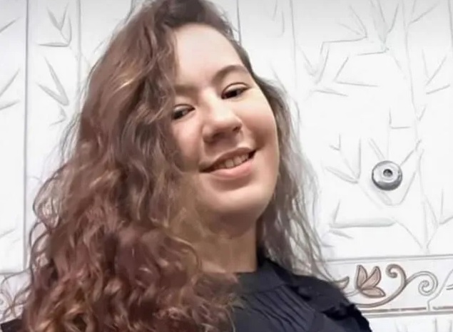 Letícia Oliveira do Nascimento tinha 17 anos (Foto: Reprodução/Arquivo pessoal)