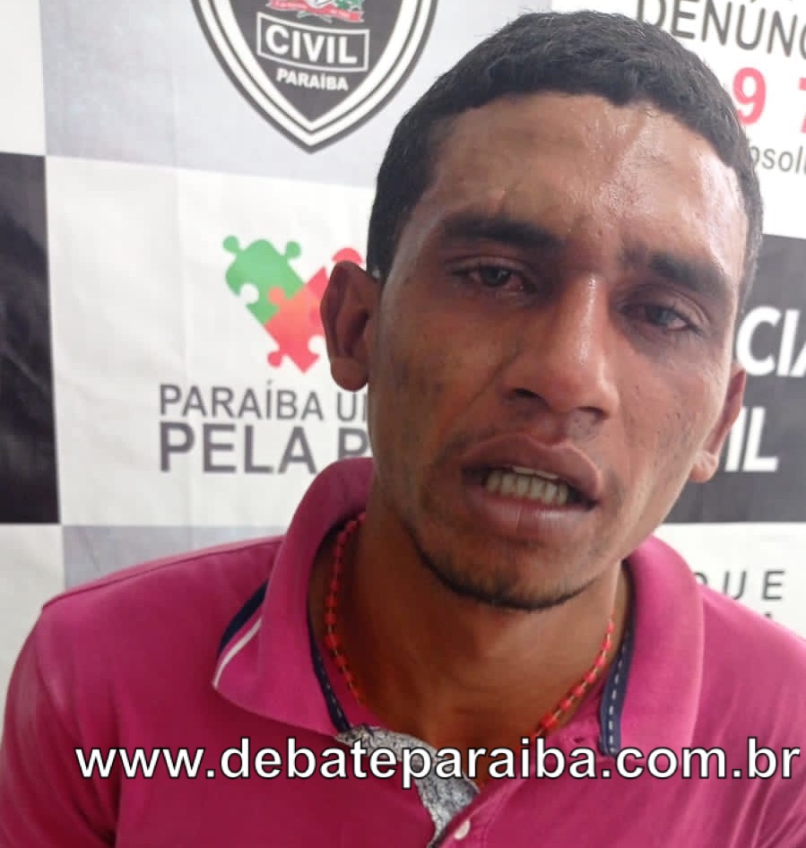 O acusado em seguida foi conduzido à delegacia de Polícia Civil, para serem realizados os procedimentos que determina a lei (Foto: Reprodução)