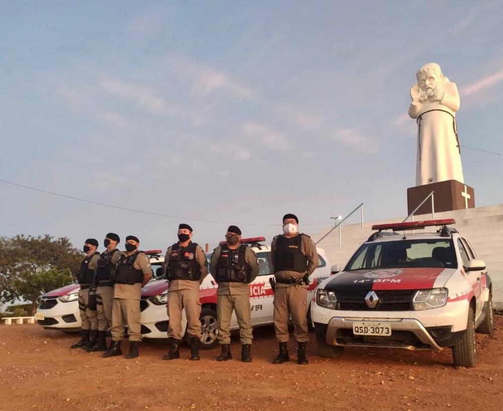 Policiais Militares do 14º BPM, realizaram a ”Operação Alvorada”. (Foto: Reprodução).