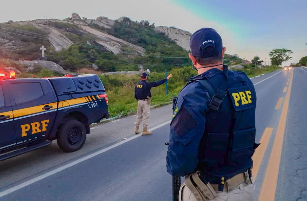 O capturado foi preso e encaminhado à delegacia de Polícia Civil, para serem realizados os procedimentos cabíveis e cumprirá a pena imposta pela Justiça (Foto: Reprodução)