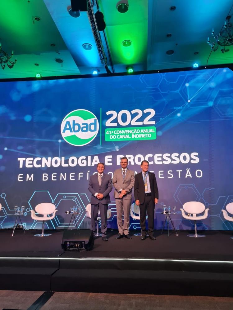 Efraim Filho participou da Frente Parlamentar de Comércio, Serviços e Empreendedorismo (FCS), em São Paulo. (Foto: Divulgação)
