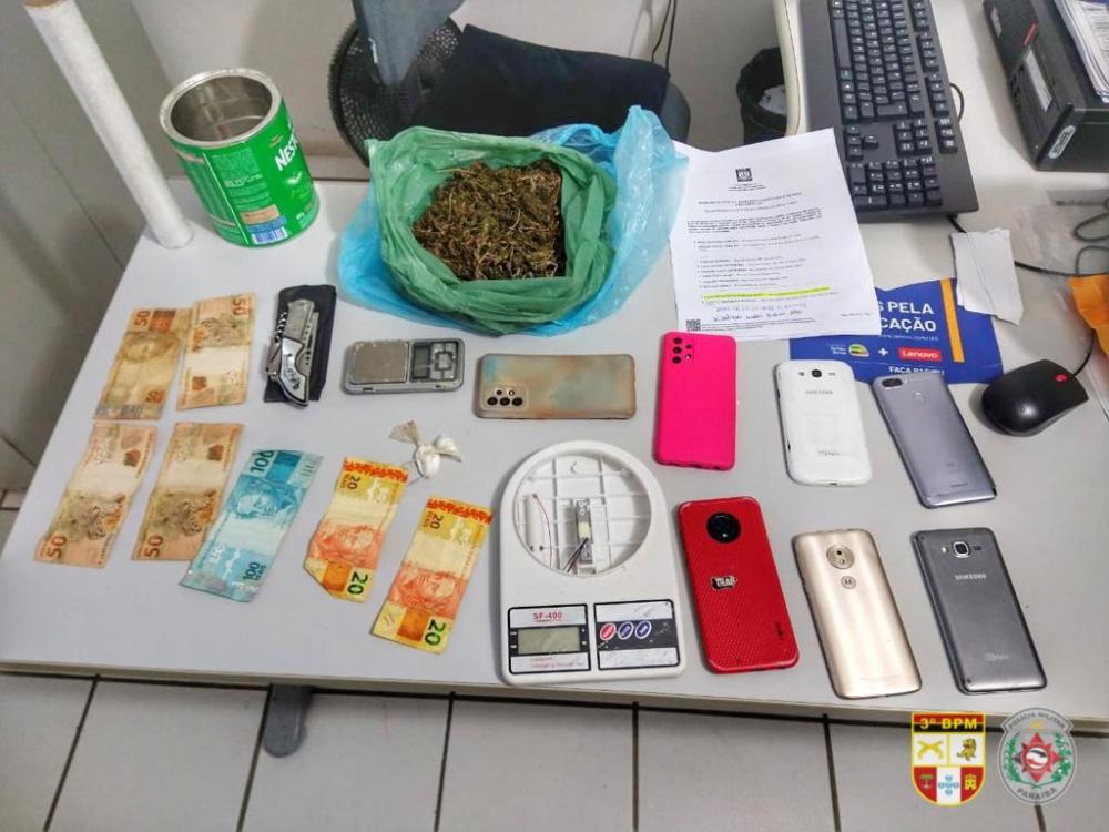 Após o término da operação, os presos e o material apreendido foram levados à Central de Polícia Civil, para serem realizadas as medidas que determinam a lei (Foto: Reprodução)