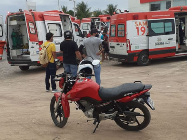 Colisão entre motos na BR 230 em Sousa nesta segunda-feira. (foto: Reprodução).
