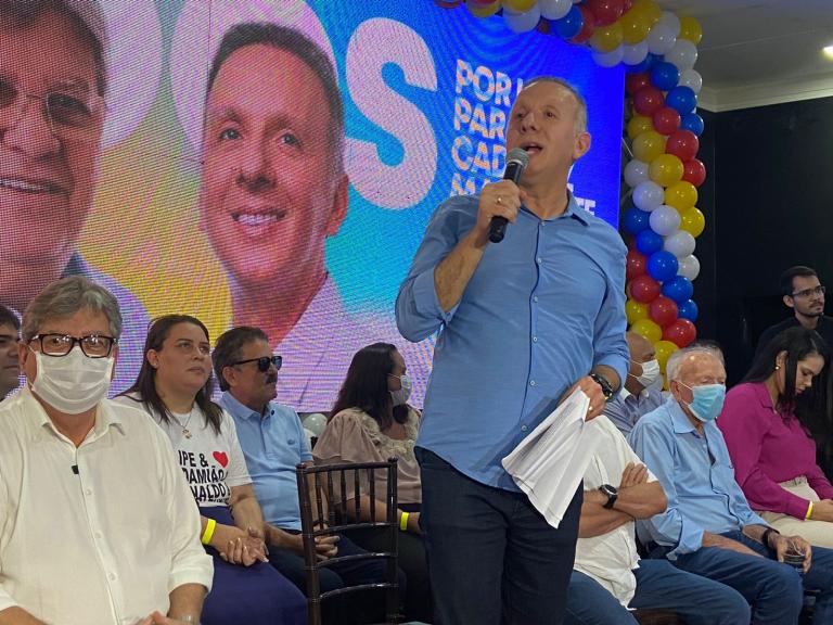 Aguinaldo anuncia reeleição de deputado federal. (Foto: Reprodução).