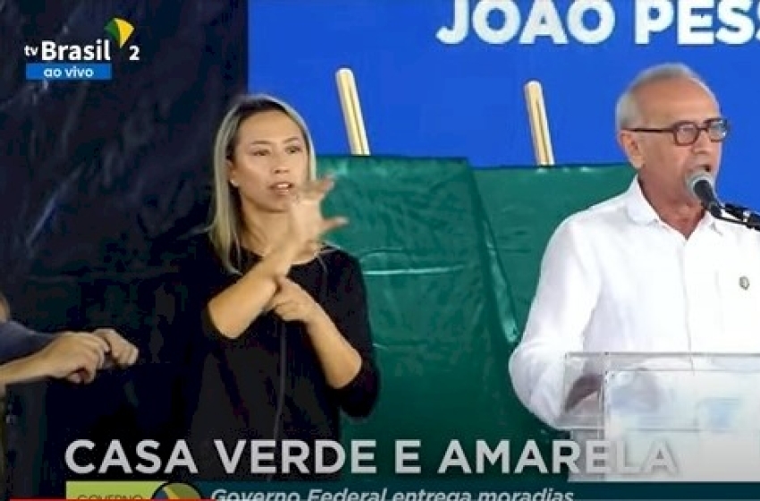 Apesar de ‘puxar o saco’ de Bolsonaro, Cícero Lucena é massacrado e vaiado durante evento em João Pessoa 