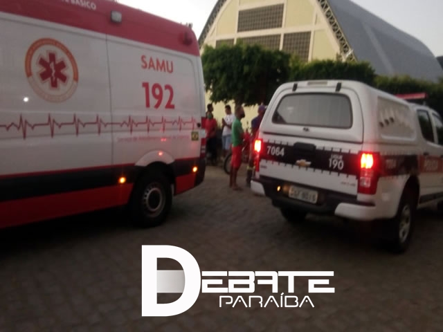 Viaturas do SAMU e Polícia Militar no local do ocorrido (Foto - Reprodução)