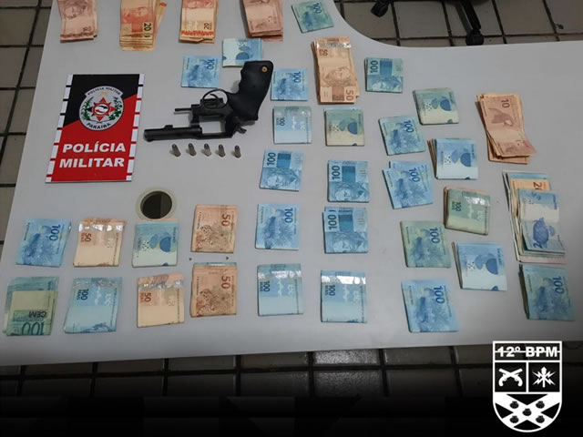 Material apreendido pela Polícia Militar. (Foto - Reprodução)